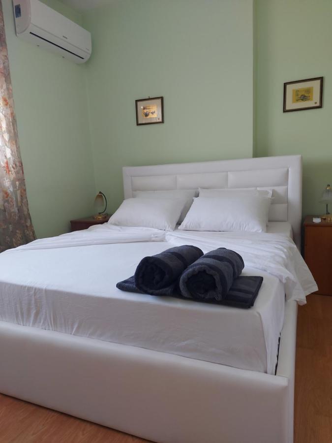 Geni Apartment Korça Kültér fotó